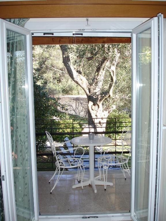 Bozikis & Apartment *