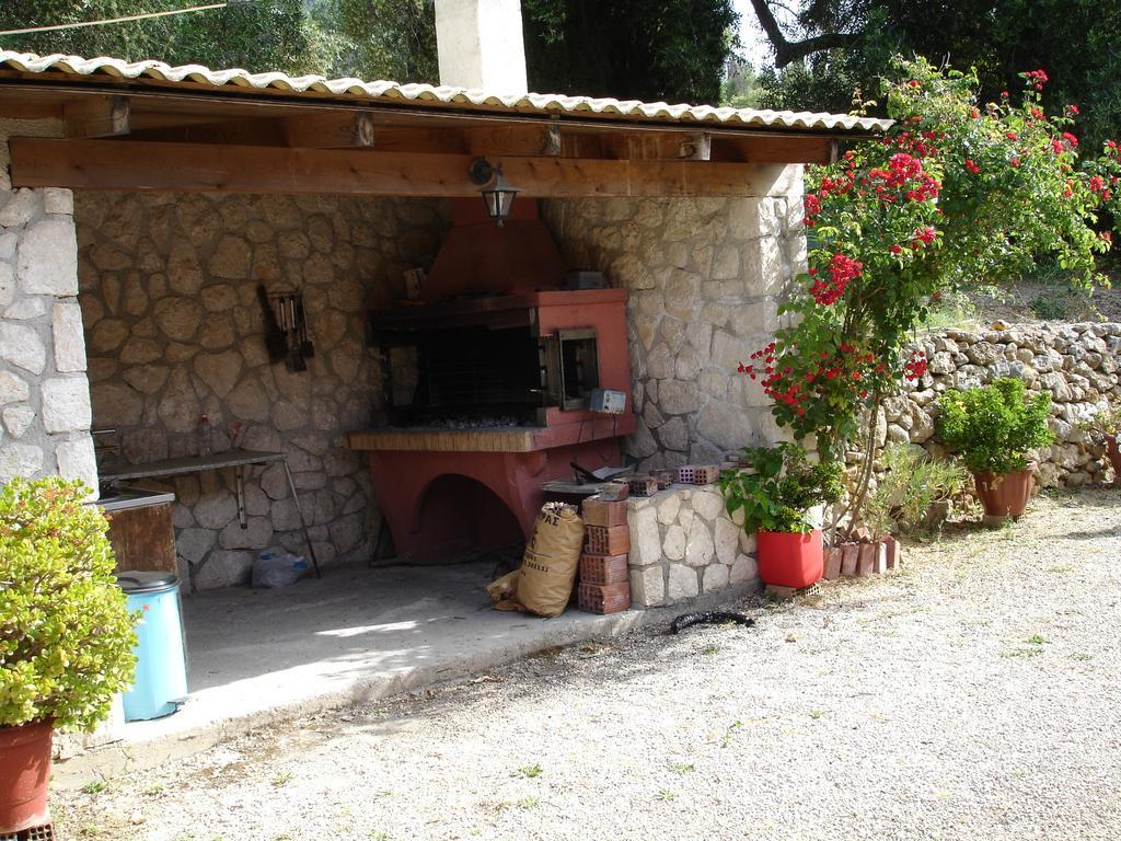 Bozikis & Paleokastritsa