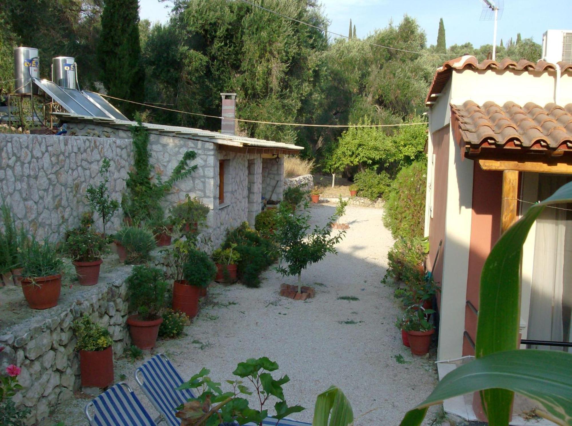 Apartment Bozikis & Paleokastritsa
